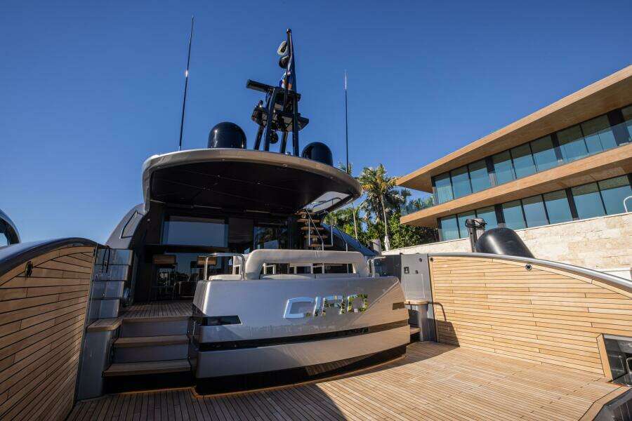 CIAO 80ft Pershing Yacht For Sale