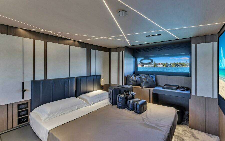 CIAO 80ft Pershing Yacht For Sale