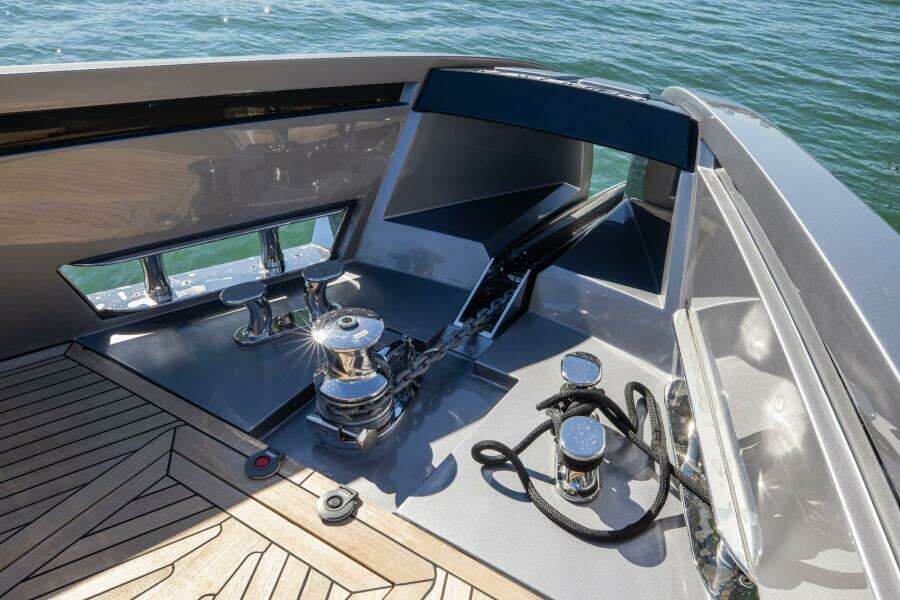 CIAO 80ft Pershing Yacht For Sale