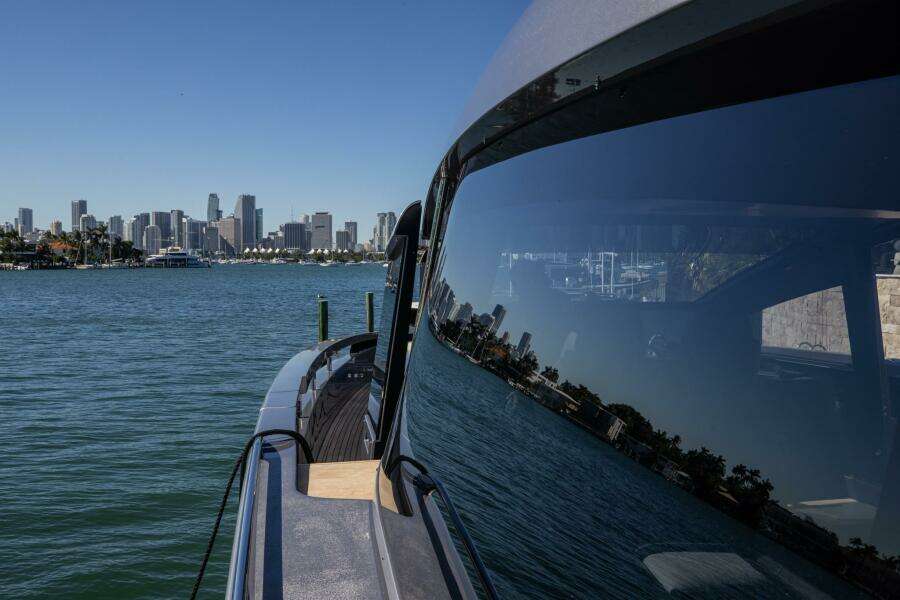 CIAO 80ft Pershing Yacht For Sale