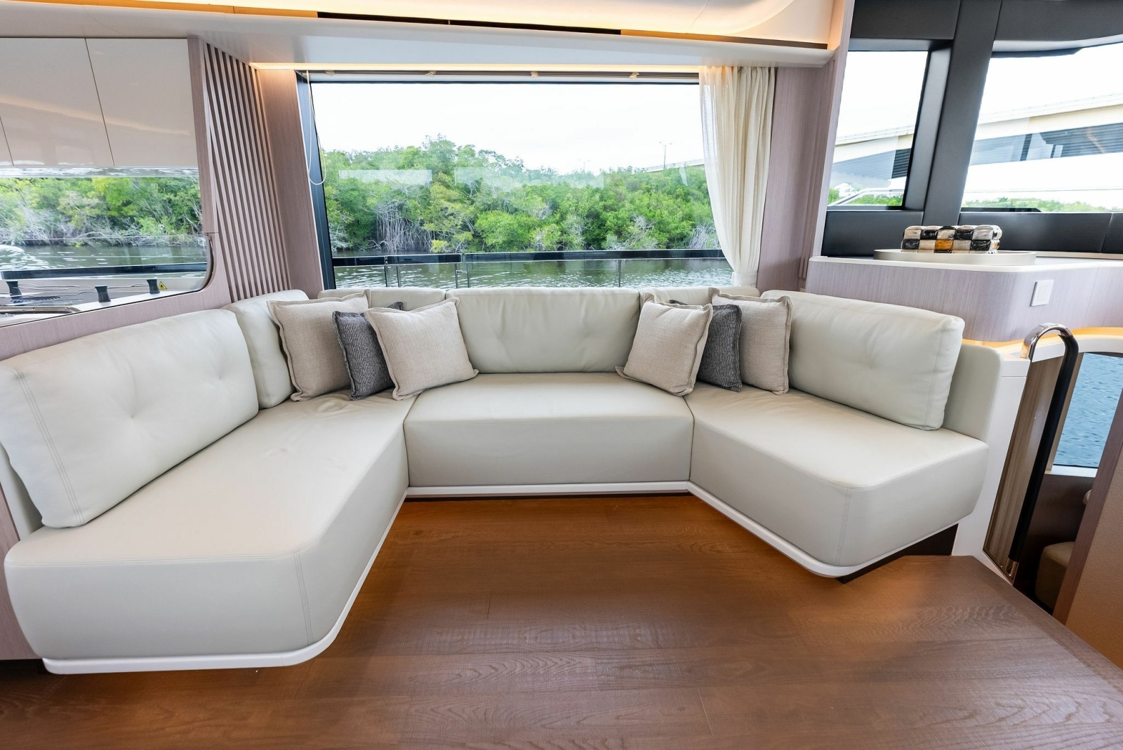 2026 Absolute 62 Navetta NEW