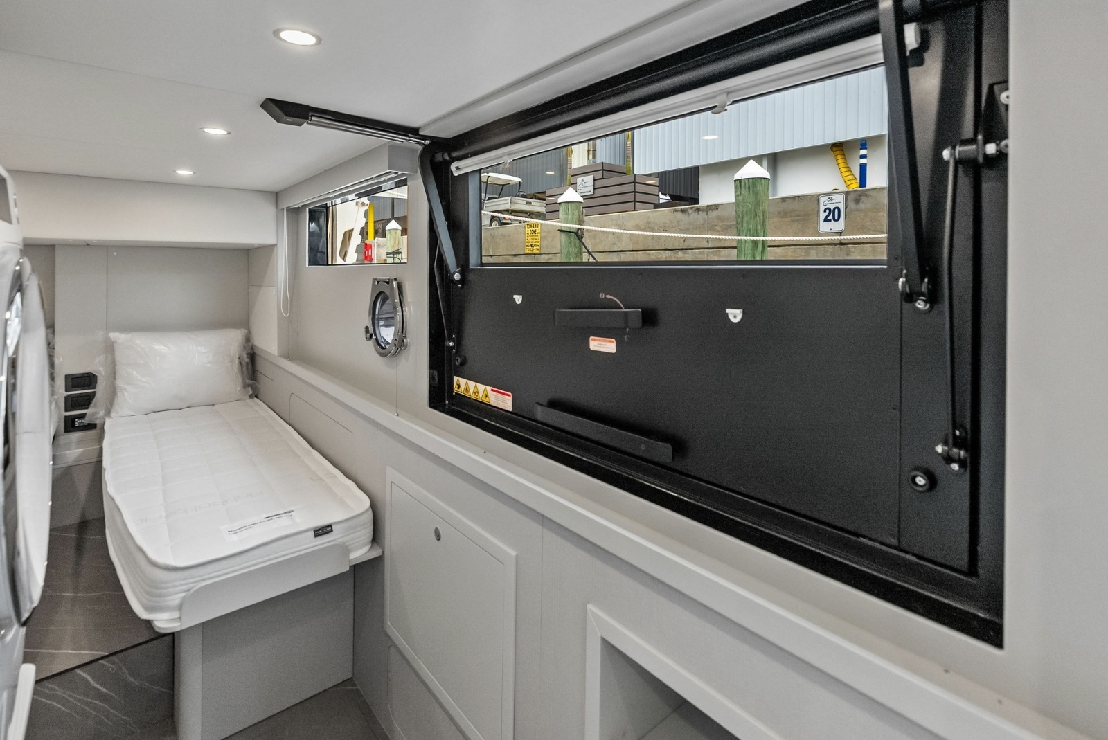 2026 Absolute 62 Navetta NEW