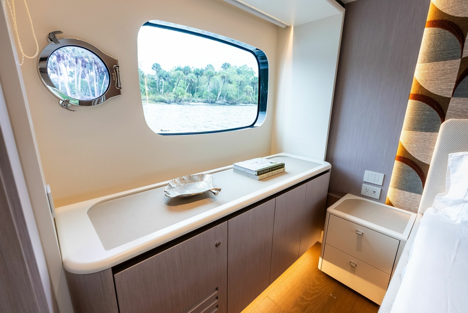 2026 Absolute 62 Navetta NEW