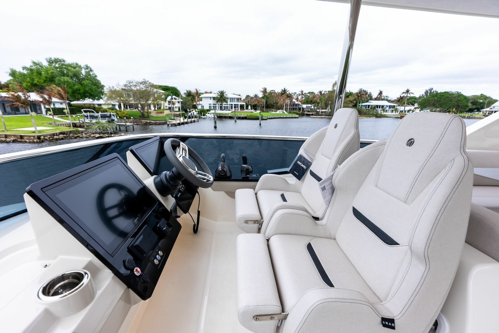 2026 Absolute 62 Navetta NEW