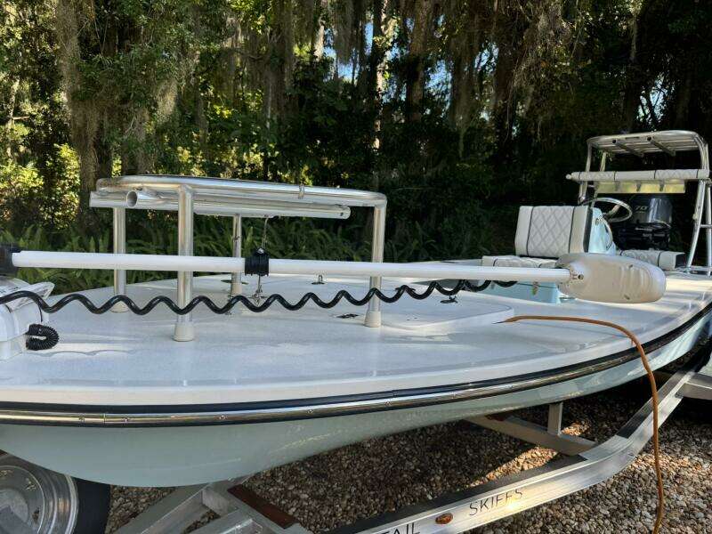 17ft Beavertail Yacht For Sale