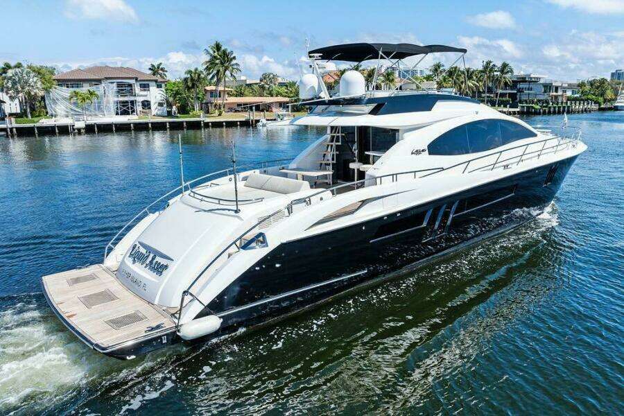 Liquid Asset 78ft Lazzara Yachts Yacht For Sale