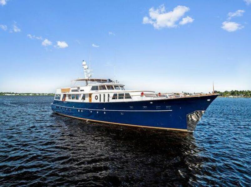 108' 1973 Burger 310C