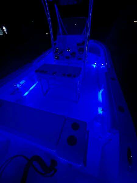 22ft Cobia Yacht For Sale