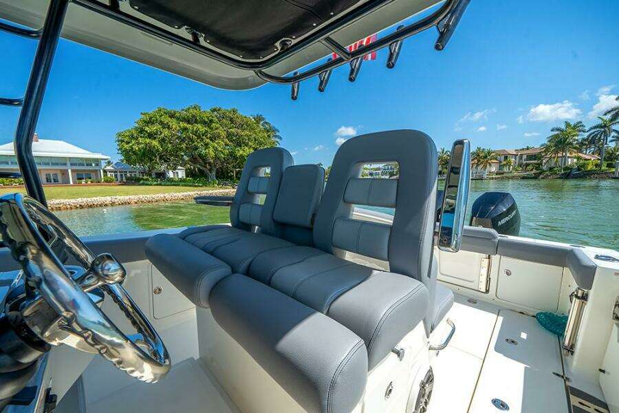 Helm seats