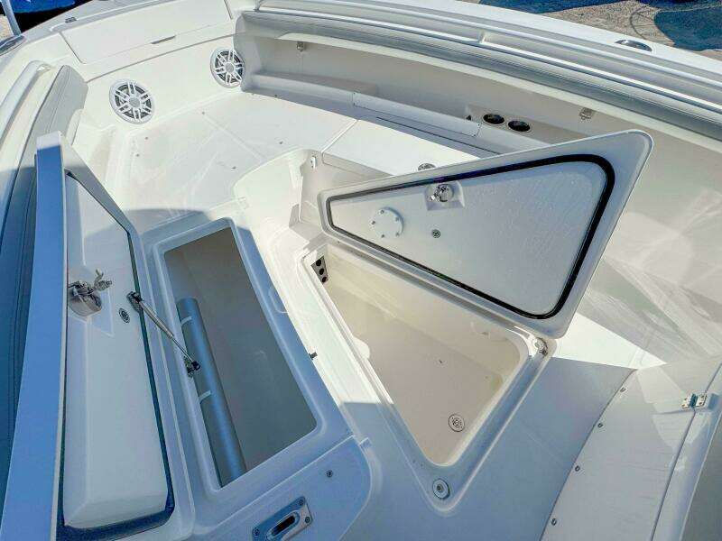 23ft Regulator Yacht For Sale