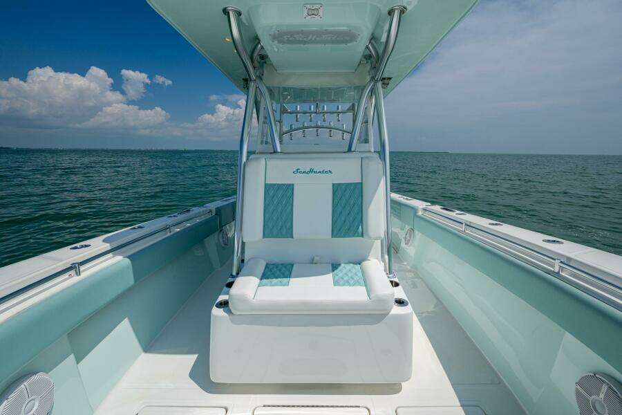 31ft SeaHunter Yacht For Sale