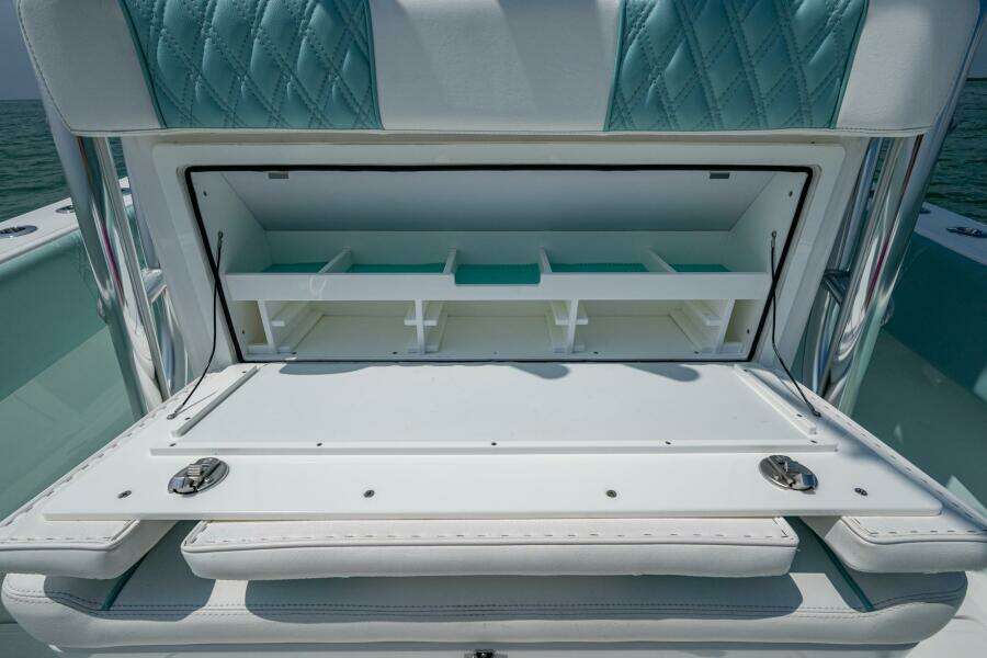 31ft SeaHunter Yacht For Sale