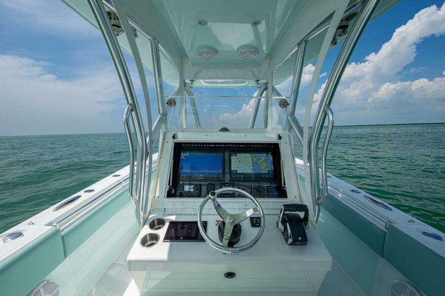 31ft SeaHunter Yacht For Sale
