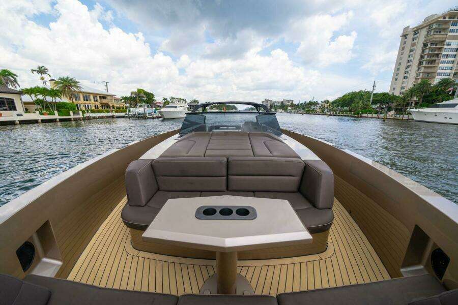 COBRA 45ft Vanquish Yachts Yacht For Sale