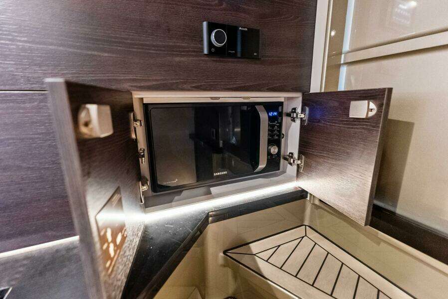 COBRA 45ft Vanquish Yachts Yacht For Sale