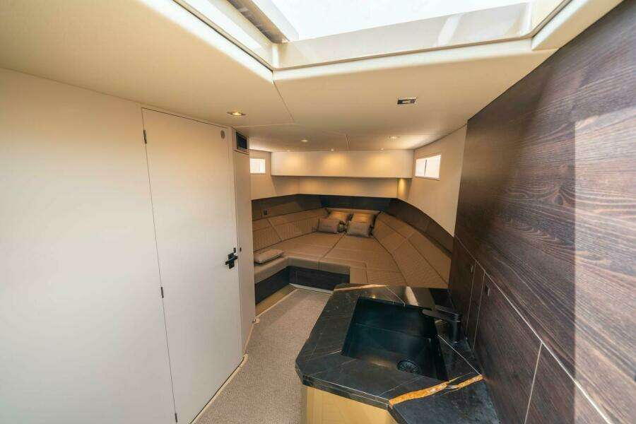 COBRA 45ft Vanquish Yachts Yacht For Sale