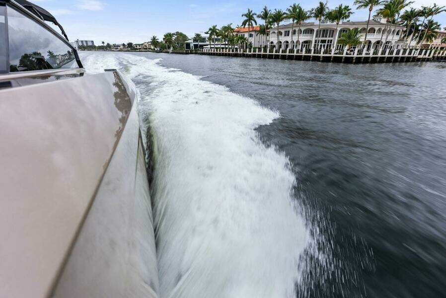 COBRA 45ft Vanquish Yachts Yacht For Sale