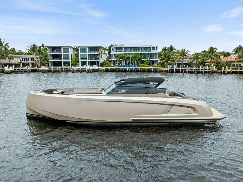 COBRA 45ft Vanquish Yachts Yacht For Sale