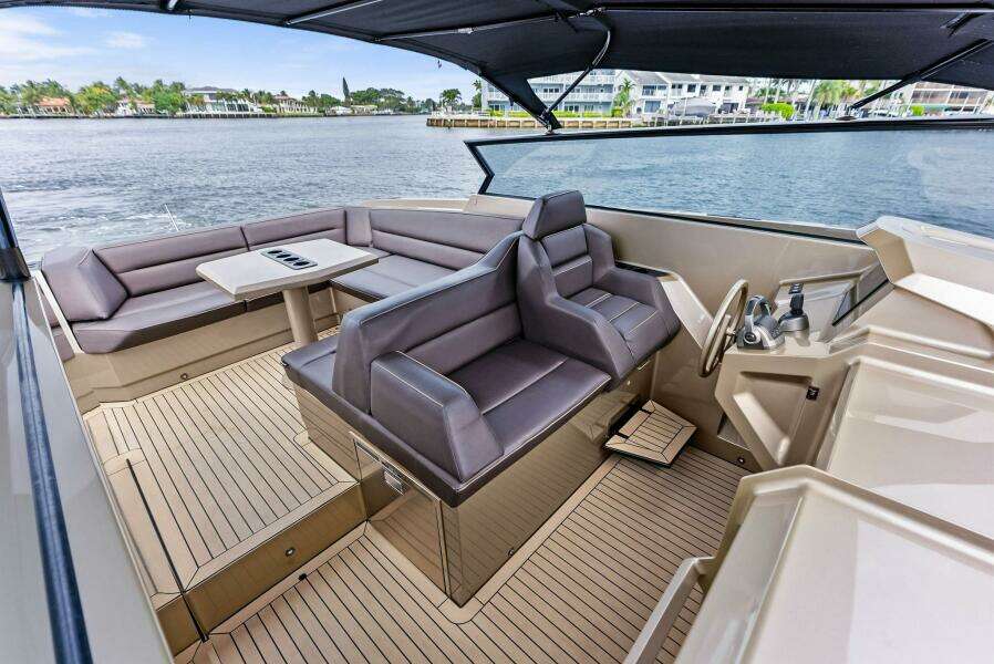 COBRA 45ft Vanquish Yachts Yacht For Sale