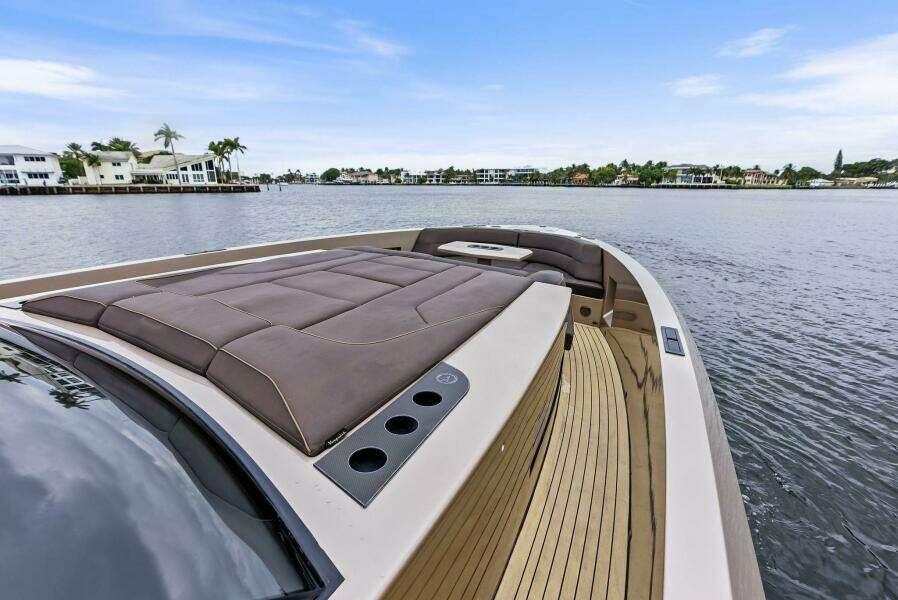 COBRA 45ft Vanquish Yachts Yacht For Sale