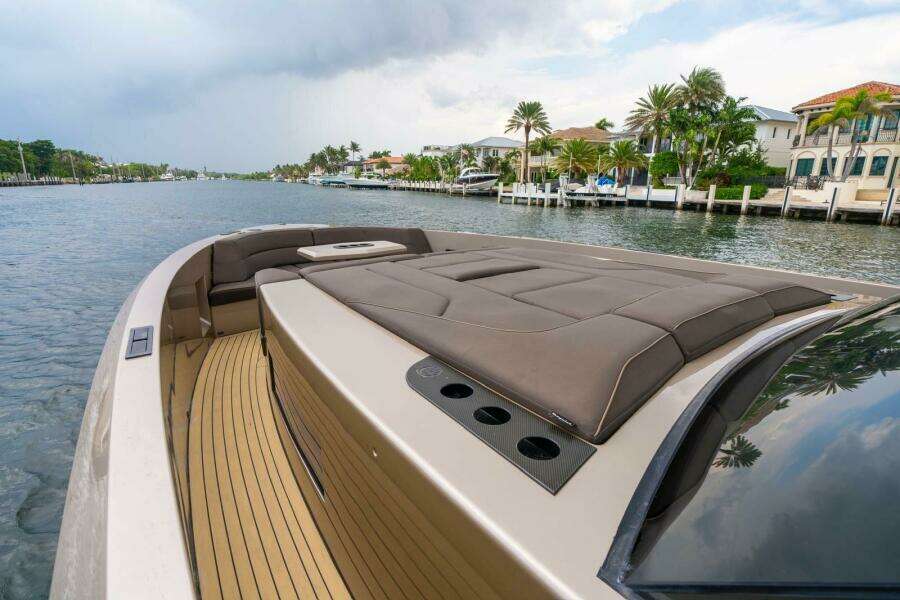 COBRA 45ft Vanquish Yachts Yacht For Sale