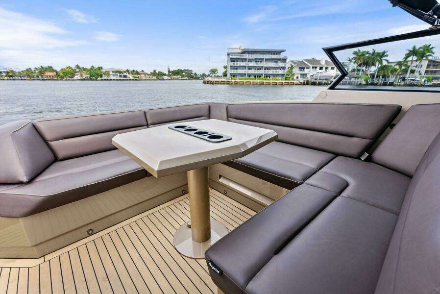 COBRA 45ft Vanquish Yachts Yacht For Sale