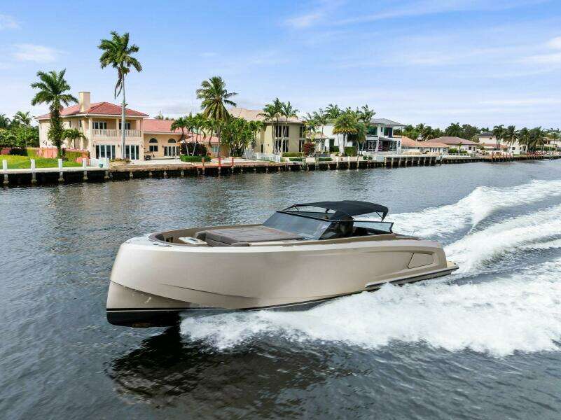 COBRA 45ft Vanquish Yachts Yacht For Sale