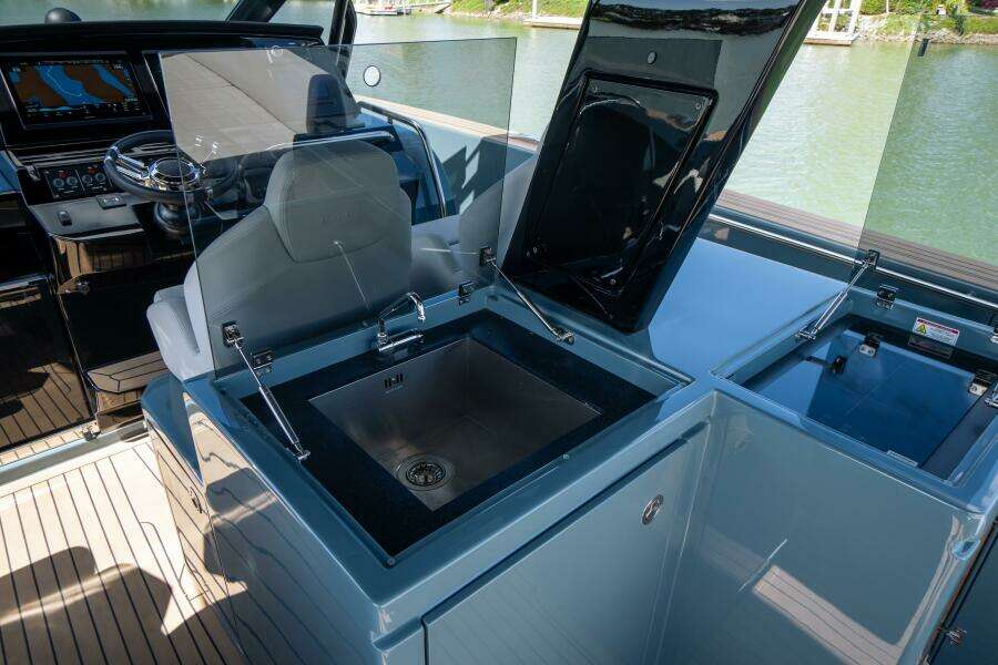 AVAILABLE NOW 50ft Pardo Yachts Yacht For Sale
