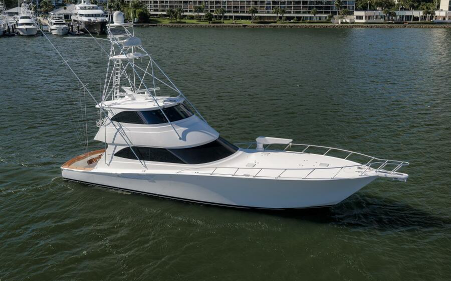70' 2012 Viking 