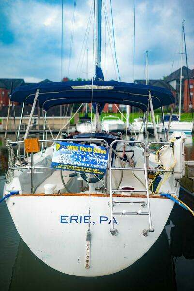 Miss Daisy 32ft Ericson Yacht For Sale