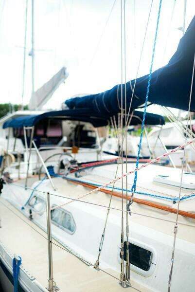 Miss Daisy 32ft Ericson Yacht For Sale