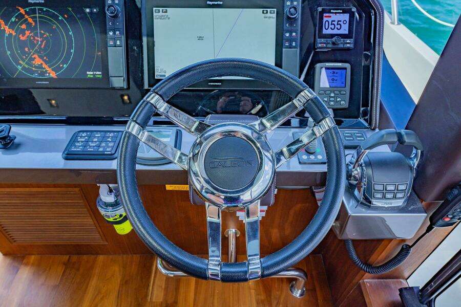 64ft Galeon Yacht For Sale