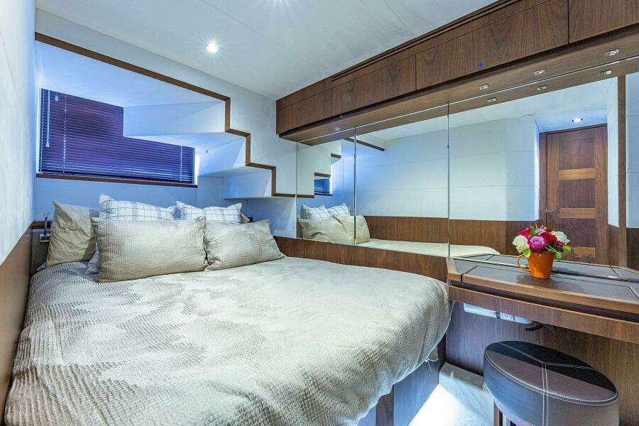 64ft Galeon Yacht For Sale