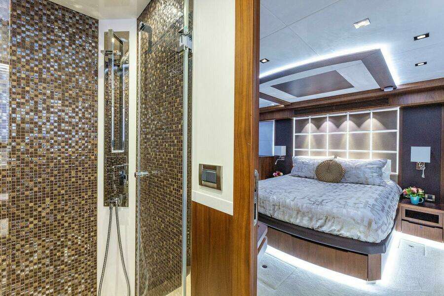64ft Galeon Yacht For Sale