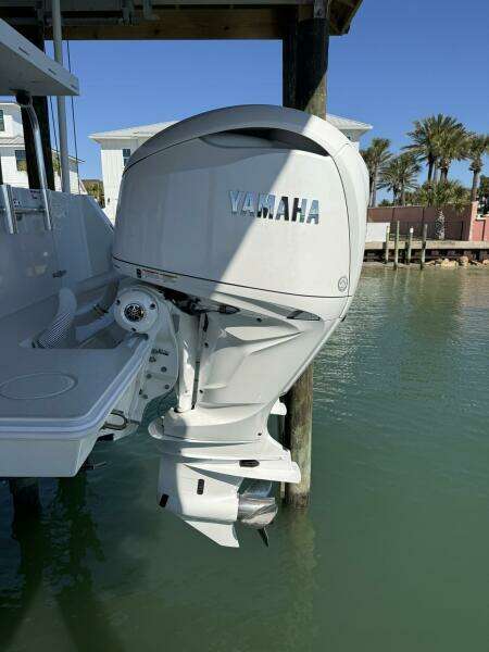 32ft Contender Yacht For Sale