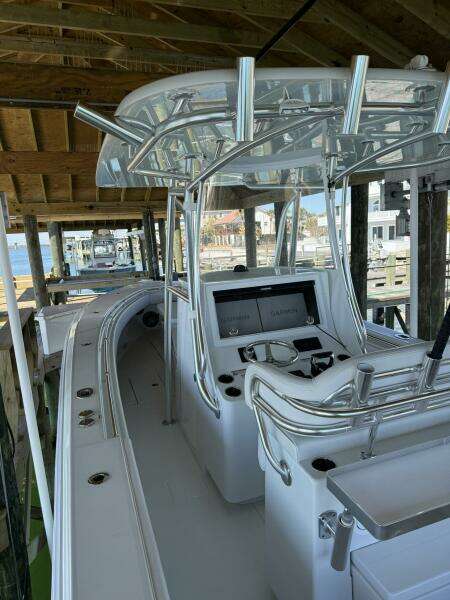 32ft Contender Yacht For Sale