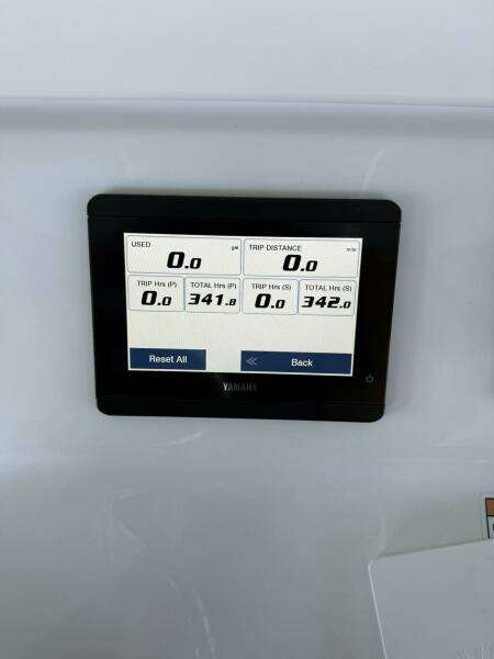 32ft Contender Yacht For Sale