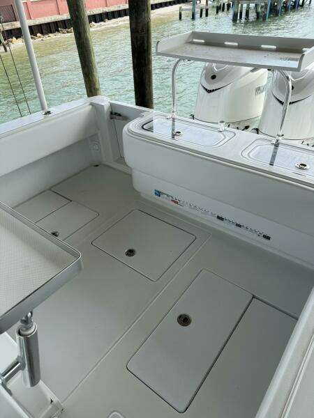 32ft Contender Yacht For Sale