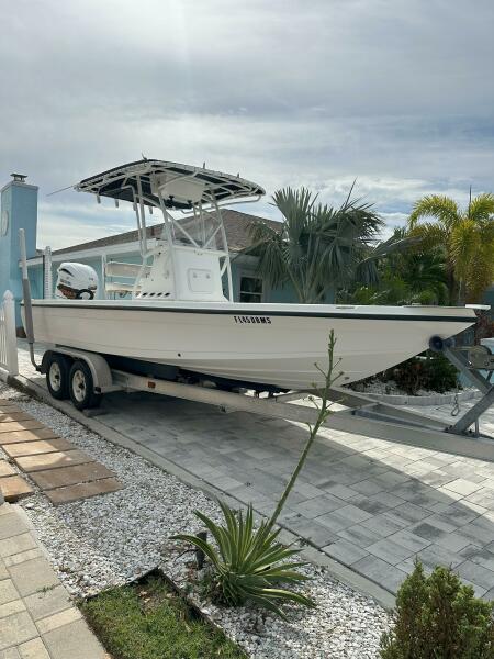 photo of 22' Century 2201 Bay Boat 2004