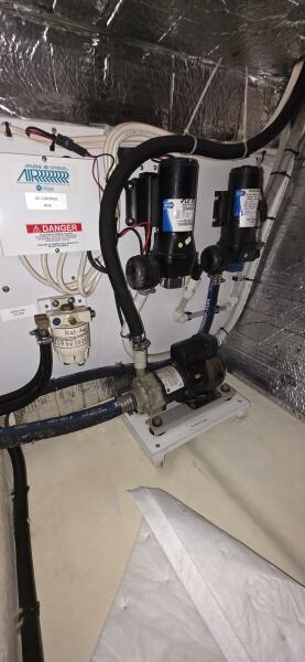 42' 2003 Nordic Tugs 42