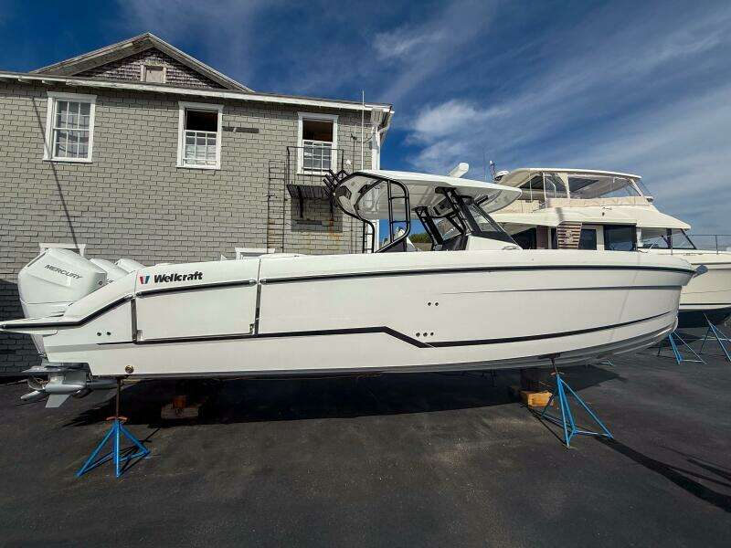 38ft Wellcraft Yacht For Sale