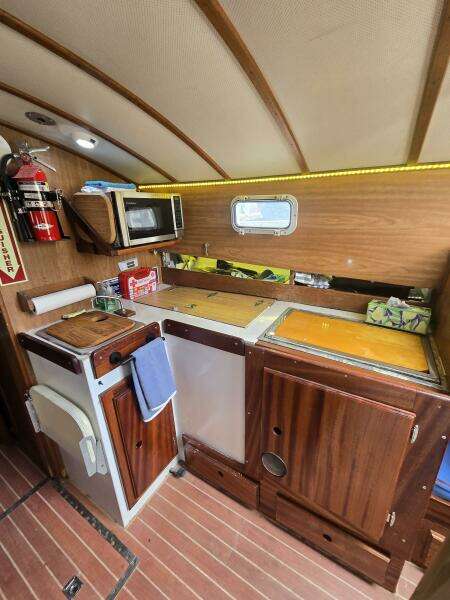 Unforgettable 32ft Ted Brewer Yacht For Sale