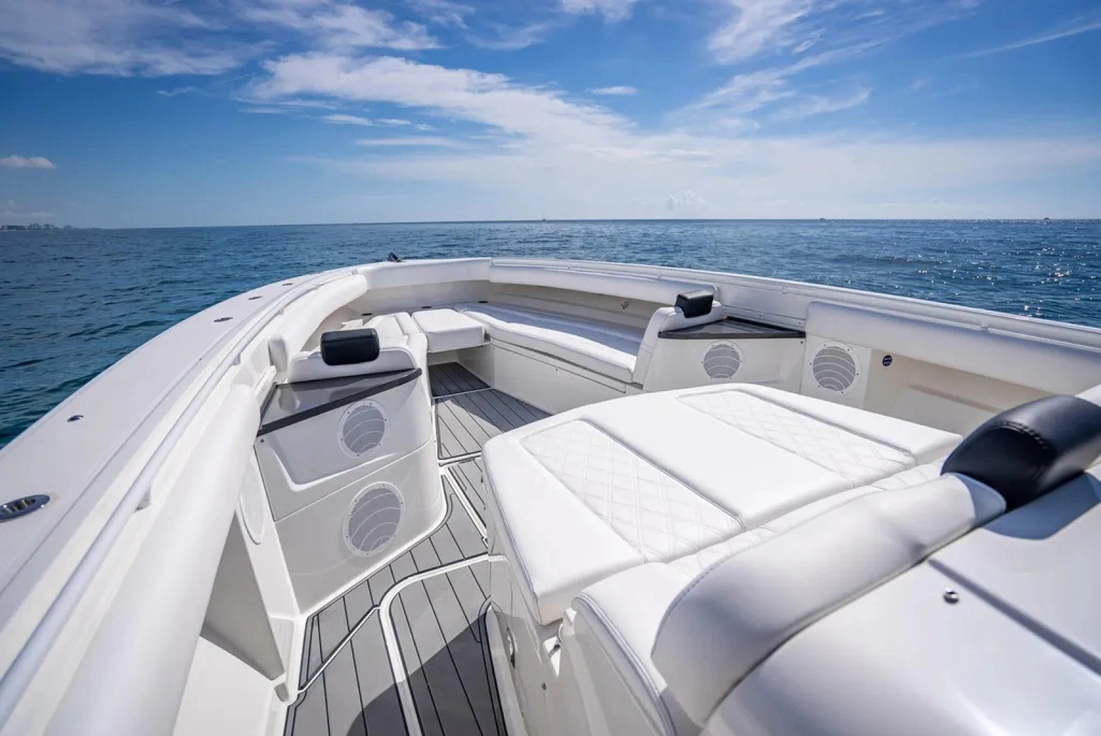 2019 HCB 53 Suenos