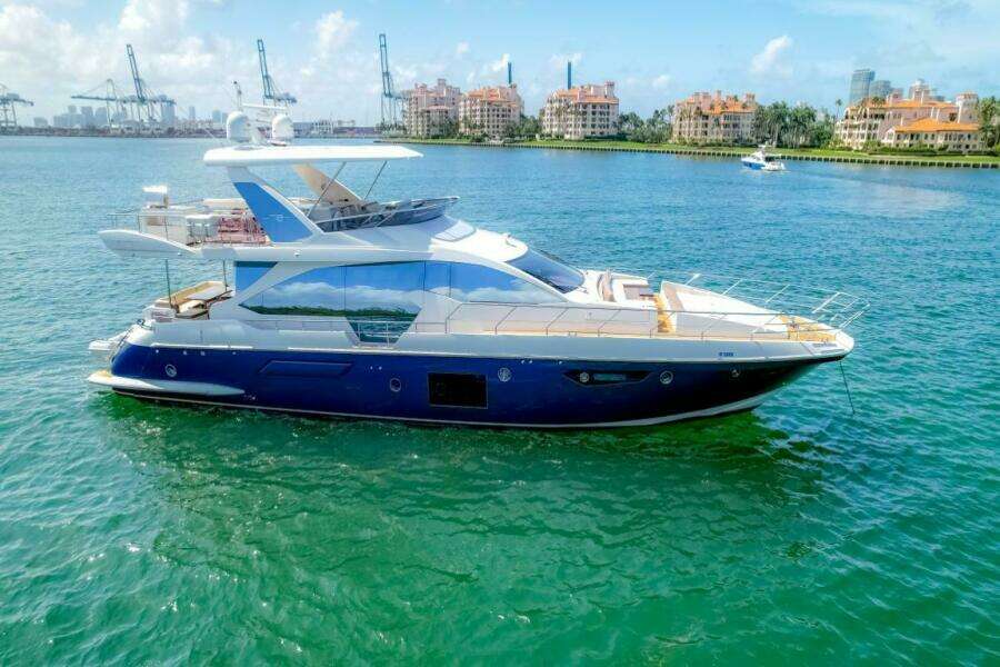 72ft Azimut Yacht For Sale