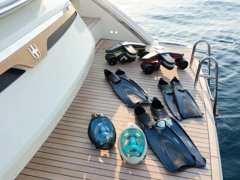 46' 2023 Invictus TT460