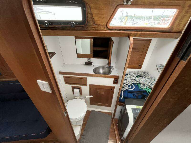 OUTRAGEOUS 41ft Cheoy Lee Yacht For Sale