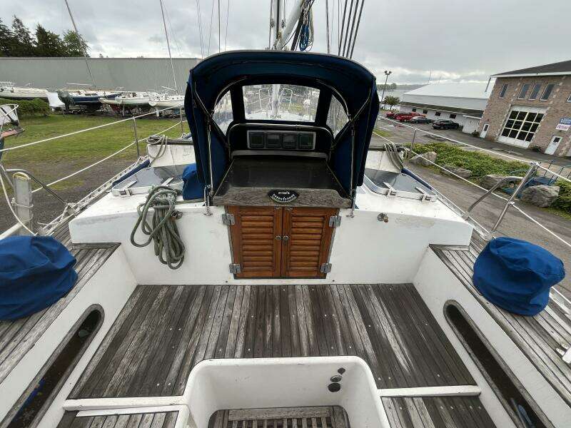 OUTRAGEOUS 41ft Cheoy Lee Yacht For Sale