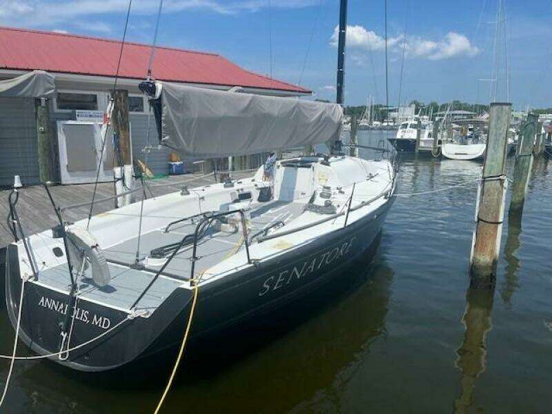 SENATORE 40ft Waterline Yacht For Sale
