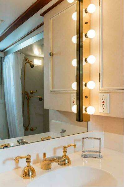 SEAFARI 97ft Burger Yacht For Sale