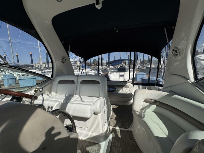 2004 Sea Ray 320 Sundancer